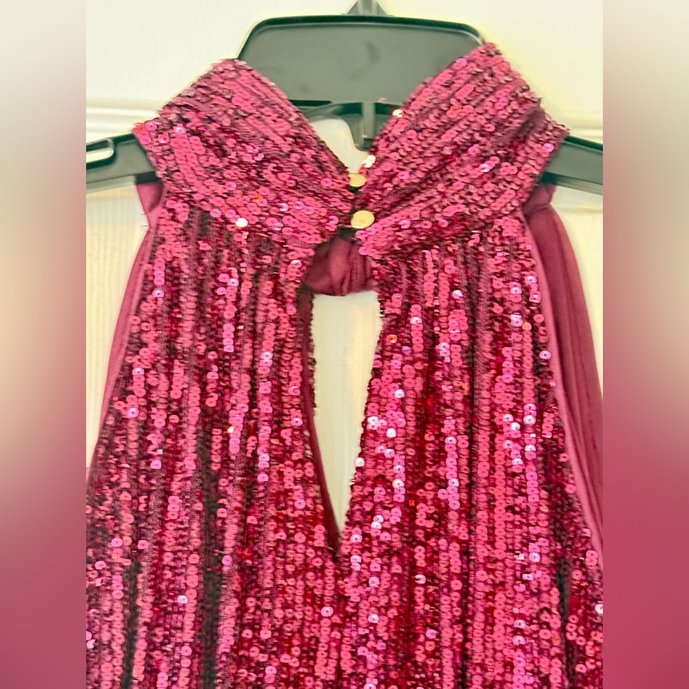 The Limited. NWT. Purple sequin formal gown. Size large. P2P 16. Length: 34 inch - Picture 4 of 4